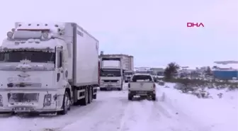 GAZİANTEP'TE, KAR YAĞIŞINDA SAĞLIK SORUNU YAŞAYAN HERKESE ULAŞILDI - YENİDEN