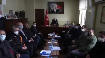 Vali Rahmi Doğan, kar nedeniyle zarar gören besicilerle görüştü