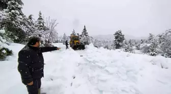 Antalya'da kar yağışı etkili oluyor