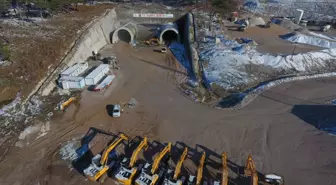 Kaz Dağları'ndan geçişi kısaltacak Ayvacık t-2 tünelinde ışık görünüyor