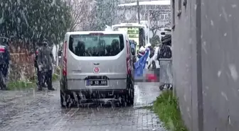 Balıkesir'de eşini sokakta tabancayla öldüren katil zanlısı yakalandı