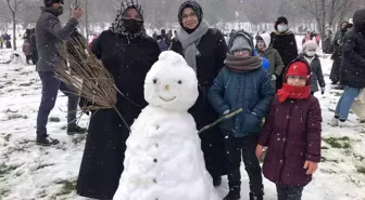 Esenler'de 'Kar Şöleni' etkinliği düzenledi