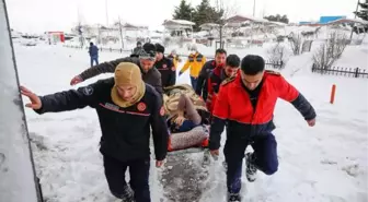 Son dakika haberleri | ARNAVUTKÖY'DE HAMİLE KADINI DOĞUMA İTFAİYE YETİŞTİRDİ