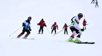 Bitlis'te geleceğin kayakçıları yetişiyor