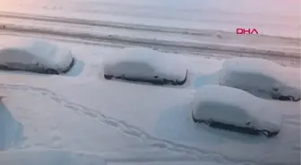 SİVAS'TA YOĞUN KAR YAĞIŞI; 1031 YERLEŞİM YERİNİN YOLU KAPANDI
