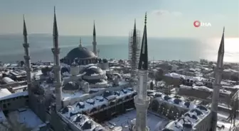 İstanbul'da kar fırtınasından geriye eşsiz boğaz manzaraları kaldı