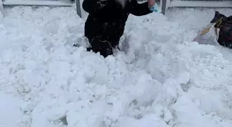 Karda mahsur kalıp camiye sığınan İsrailli haham yaşadıklarını anlattı