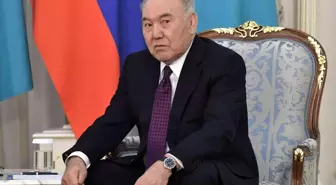 Kazakistan Senatosu, Nazarbayev'in 'ömür boyu başkanlık' yetkilerini kaldırdı