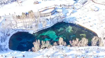 (DRONE) - Doğal akvaryumu Gökpınar Gölü beyaza büründü