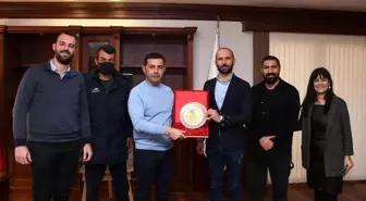 Davutlarspor'dan Başkan Ömer Günel'e teşekkür plaketi