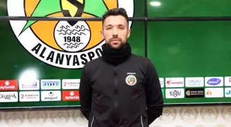 Alanyaspor Teknik Direktörü Farioli: 'Pazar günü 2 takım da zorlu bir mücadele verecek'