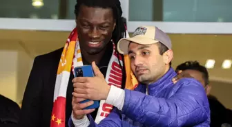 Bafetimbi Gomis, Galatasaray için İstanbul'da