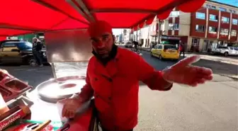 Elazığlı döner ustasının hayatı Kolombiya'da değişti! 'Tako Rako Riko' sloganıyla ülke ülke geziyor