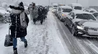 İstanbul'u esir alan kar yağışı geri dönüyor! Megakent 14 Şubat'ta 'Küçük Sibirya' olabilir