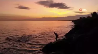 Karadeniz'de şubat ayında donduran deniz keyfi