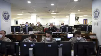 Akar, 'Kış Kartalı Harekatı'nı, komuta kademesiyle Hava Harekat Merkezi'nden yönetti Açıklaması