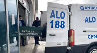 Antalya'da trafik kazasında ölen kişinin cenazesi teslim alındı