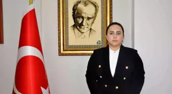 Kaymakam Nazlı Demir başarı belgesi ile ödüllendirildi
