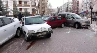 Tokat'ta buzlanma zincirleme kazaya neden oldu