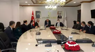 Vali Erin, dış ticaret heyetiyle bir araya geldi