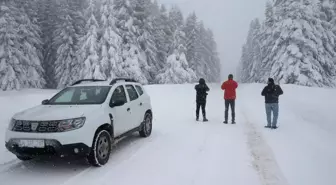 Bolu'nun yüksek kesimlerinde kar yağışı etkili oluyor