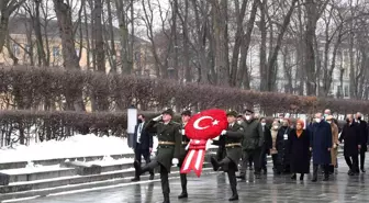 Cumhurbaşkanı Erdoğan, Ukrayna'da resmi törenle karşılandı