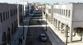 Diyarbakır'da Yenikapı Açık Hava Yaşam ve Kültür Merkezi'nde 52 dükkan kiralamaya sunuldu