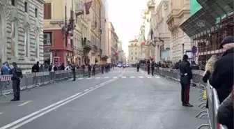 İtalya'da yeniden cumhurbaşkanı seçilen Mattarella yemin ederek görevine başladı Açıklaması