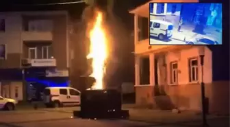 Edirne'de provokasyon! Adalet Anıtı'nı ateşe verdiler, o anlar kamerada