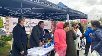 Kuşadası Belediyesi'nden Kandil Simidi ikramı