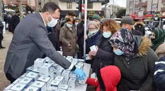 Regaib Kandili dolayısıyla kandil simidi dağıtıldı