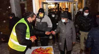 Regaib Kandili'nde şekerler Bozüyük Belediyesi'nden