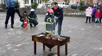 Sevgi Evleri çocuklarından belediye ve itfaiyeye ziyaret