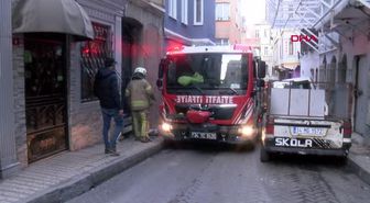 İSTANBUL-BEYOĞLU'NDA YANGIN 2 KİŞİ HAFİF YARALANDI