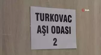 Antalya İl Sağlık Müdürü İsmail Başıbüyük de hatırlatma dozu olarak TURKOVAC aşısı oldu