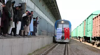 İnsani yardım taşıyan 'İyilik Treni' Afganistan'a ulaştı (2)