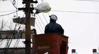 ISPARTA'DA 5'İNCİ GÜN; ELEKTRİK VERİLEMEYEN KIRSALDA ÇALIŞMALAR SÜRÜYOR