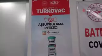 Yurt genelinde Turkovac aşısı uygulanmaya başladı