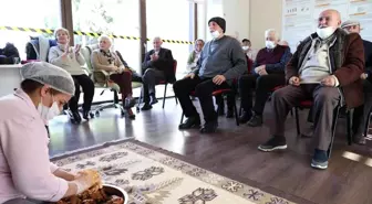 Alzheimer hastaları sıra gecesinde moral buldu