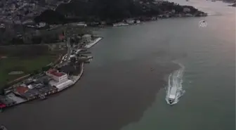 (DRONE) Göksu Deresi'nden akan çamur İstanbul Boğazı'nın rengini değiştirdi