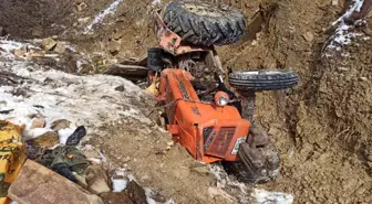 Son dakika haberleri | Bolu'da dere yatağına devrilen traktördeki 1 kişi öldü, 1 kişi yaralandı