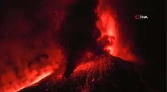 İtalya'daki Etna Yanardağı lav ve kül püskürttü