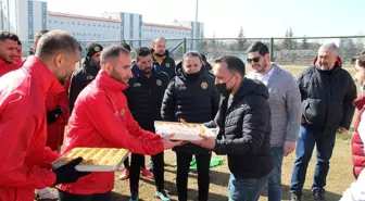 Şehit komutan Mithat Dunca'nın ailesinden Eskişehirspor'a ziyaret