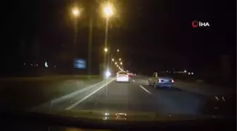 Trafikte makas atarak ilerledi... Hem kendi hem de başkalarının canını tehlikeye attı