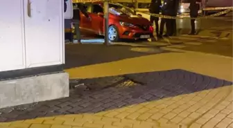 Son dakika haber... Kırmızı ışıkta 2 otomobile ateş açıldı: 2 kadın öldü, 1 yaralı (2)