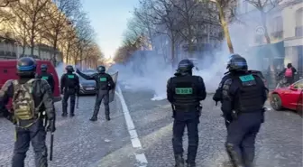 'Özgürlük Konvoyu'nun Paris'e girişini engellemek için sıkı tedbirler alındı - Polis müdahalesi