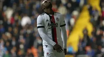 Beşiktaş kan kaybetmeye devam ediyor