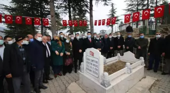 Şampiyon güreşçi Hüseyin Akbaş, Tokat'taki mezarı başında anıldı