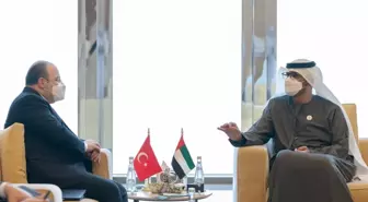 Bakan Varank, BAE'li mevkidaşı Al Cabir ile bir araya geldi