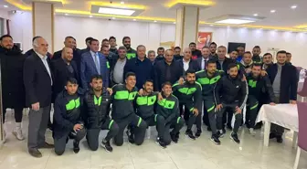 Başkan Ramazan, Kilis Belediyesporlu futbolcu ve yönetimle bir araya geldi